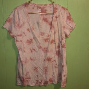 Pink Vs tee